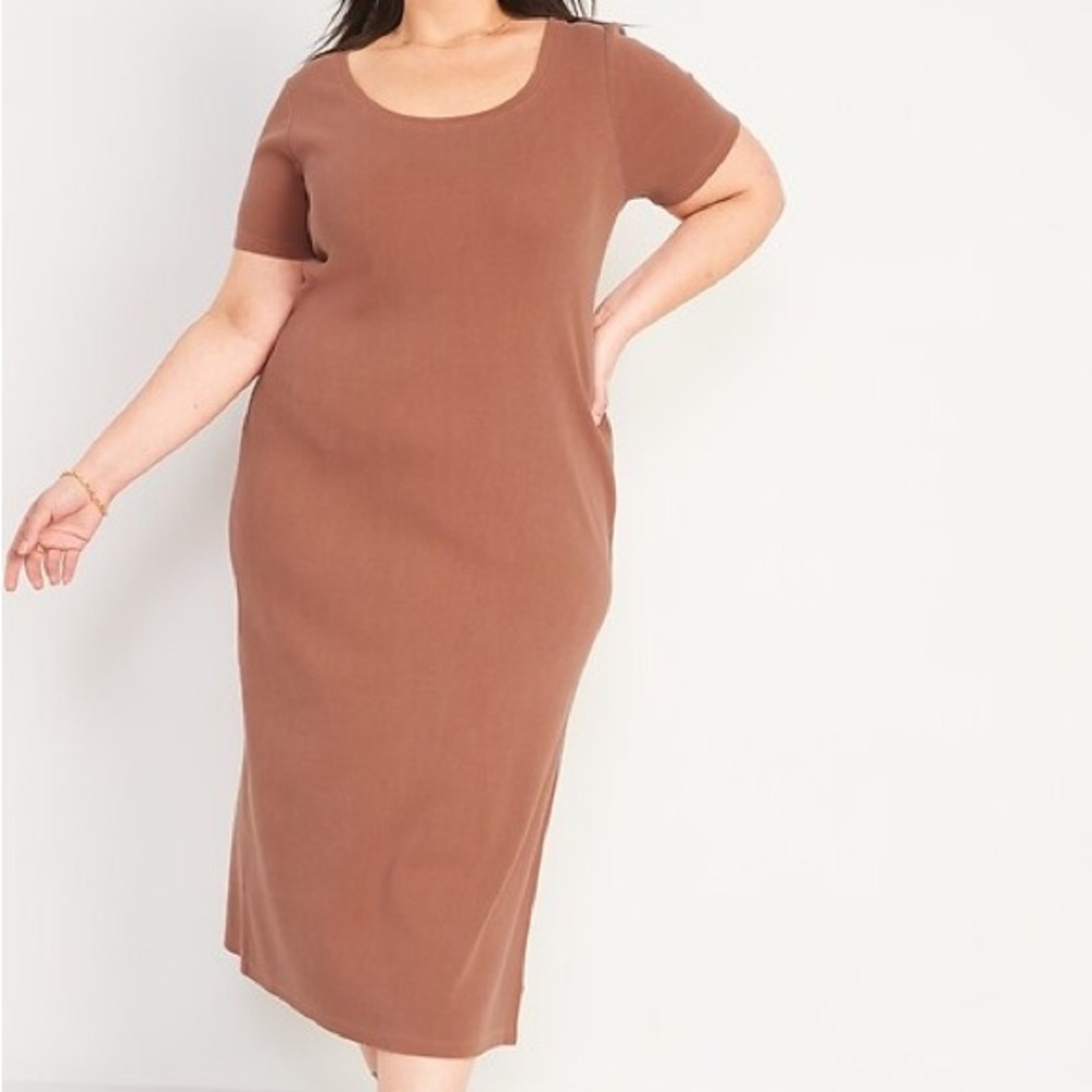 Old Navy Women S Cherry Birch Scoop Neck Fitted Short-Sleeve Rib-Knit Maxi Dress